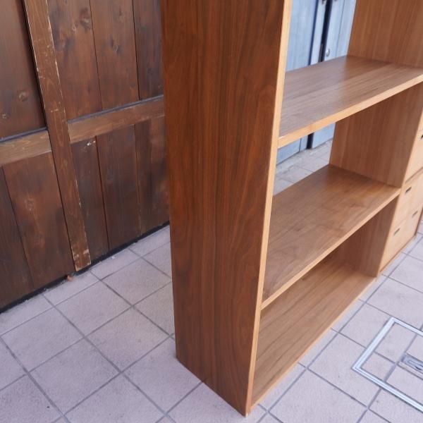 人気の無印良品(MUJI)のウォールナット材 5段・2列スタッキング 人気の無印良品(MUJI)のウォールナット材 5段・2列スタッキング