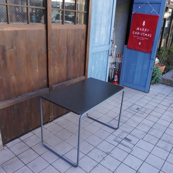 MUJI(無印良品)で取り扱われているドイツTHONET(トーネット)社の MUJI(無印良品)で取り扱われているドイツTHONET(トーネット)社の