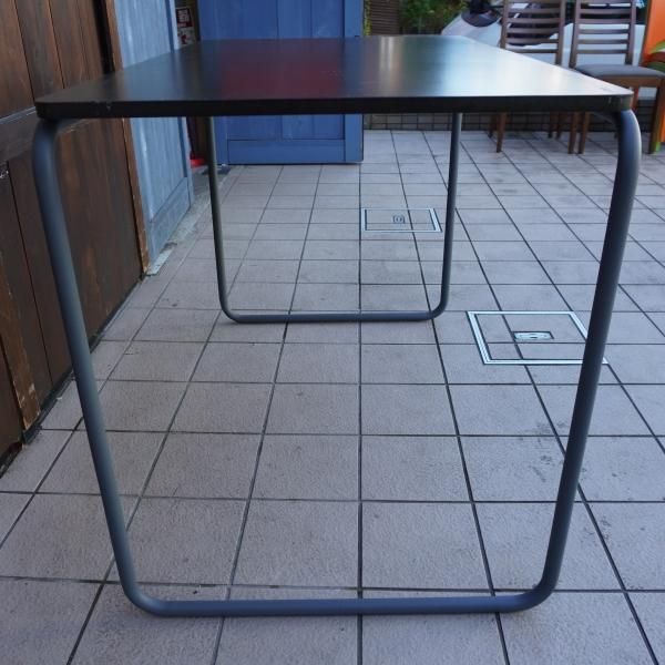 MUJI(無印良品)で取り扱われているドイツTHONET(トーネット)社の MUJI(無印良品)で取り扱われているドイツTHONET(トーネット)社の