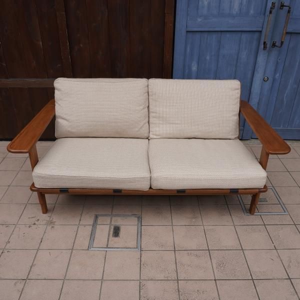 未使用 PROUD with UNITED ARROWS 2人掛けソファ 無垢材 値下げ/PROUD with UNITED ARROWS FURNITUREより2シーターソファです