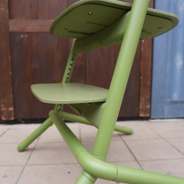 cybex(サイベックス)のLEMO CHAIR WOOD(レモチェア ウッド)です cybex(サイベックス)のLEMO CHAIR WOOD(レモチェア ウッド)です