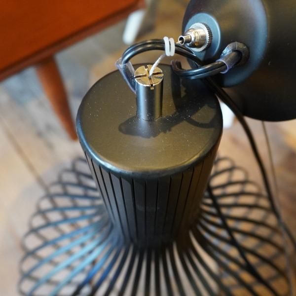 照明器具メーカー 遠藤照明のERP7454B ペンダントランプです。黒の