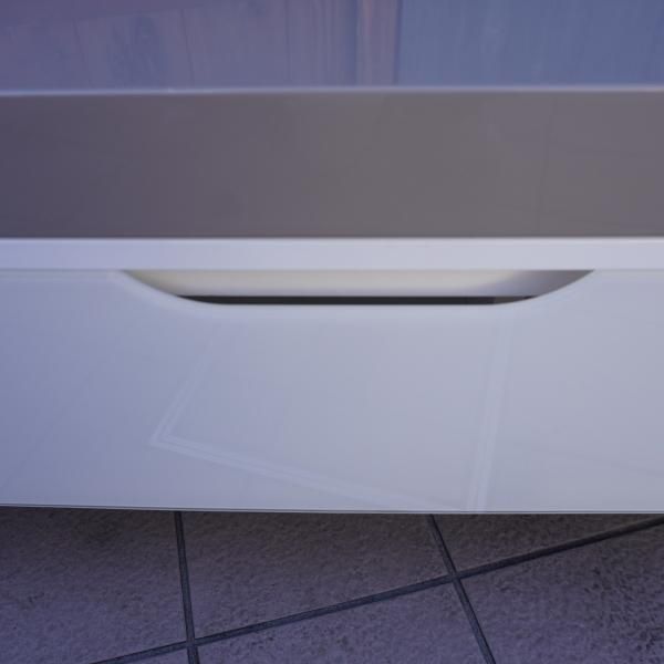 フランスの高級ブランドligne roset(リーンロゼ)社のROSETPELE フランスの高級ブランドligne roset(リーンロゼ)社のROSETPELE