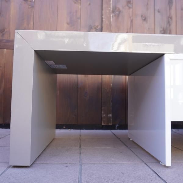 フランスの高級ブランドligne roset(リーンロゼ)社のROSETPELE フランスの高級ブランドligne roset(リーンロゼ)社のROSETPELE