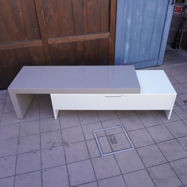 フランスの高級ブランドligne roset(リーンロゼ)社のROSETPELE フランスの高級ブランドligne roset(リーンロゼ)社のROSETPELE