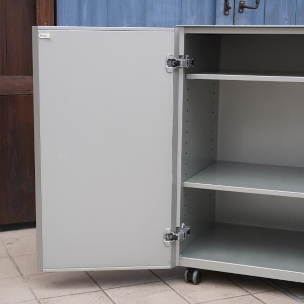 Cassina ixc.(カッシーナ イクスシー) のLOTUS(ロータス) 2ドア Cassina ixc.(カッシーナ イクスシー) のLOTUS(ロータス) 2ドア