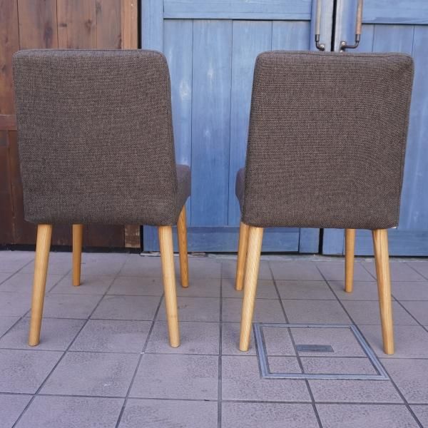 値下げ/MOMO natural(モモナチュラル)のSTICK COVER CHAIR 2脚セットです。 シンプルでコンパクトなデザインの 北欧スタイルダイニングチェア。カバーリングタイプ◎ - kokoelma -ココエルマ- 雑貨・中古家具・北欧家具・アンティーク家具の通販  インテリアショップ 多摩市 