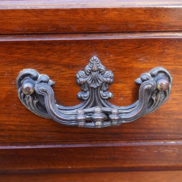 Karimoku(カリモク家具)の人気シリーズCOLONIAL(コロニアル)の Karimoku(カリモク家具)の人気シリーズCOLONIAL(コロニアル)の