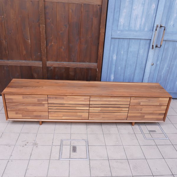 karimoku(カリモク家具) ソリッドボード ウォールナット材 ローボード