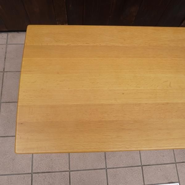 karimoku(カリモク家具)のオーク材を使用したTU3910 センター