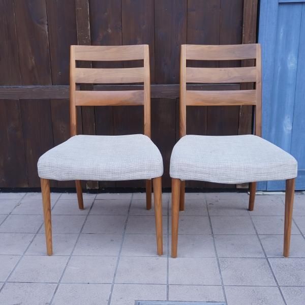 karimoku(カリモク家具)のCT6155ダイニングチェアー2脚セット karimoku(カリモク家具)のCT6155ダイニングチェアー2脚セット