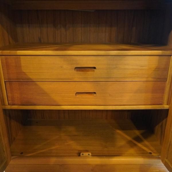 北欧デンマークの高級家具メーカーDyrlund(デューロン)の 北欧デンマークの高級家具メーカーDyrlund(デューロン)の