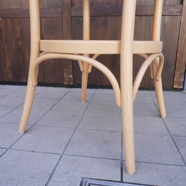 TON(トン)のベントウッド ダイニングテーブルです。スッキリとした