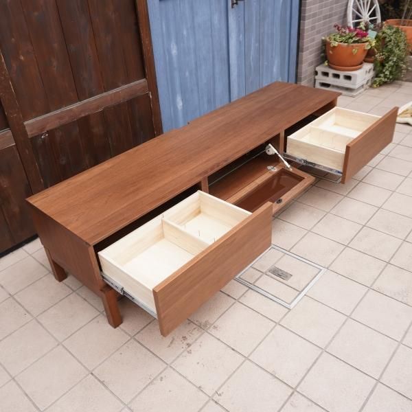 飛騨の家具メーカー柏木工(KASHIWA)のELES(エレス)ローボード 飛騨の家具メーカー柏木工(KASHIWA)のELES(エレス)ローボード