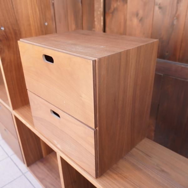 人気の無印良品(MUJI)のウォールナット材 スタッキングシェルフ 人気の無印良品(MUJI)のウォールナット材 スタッキングシェルフ