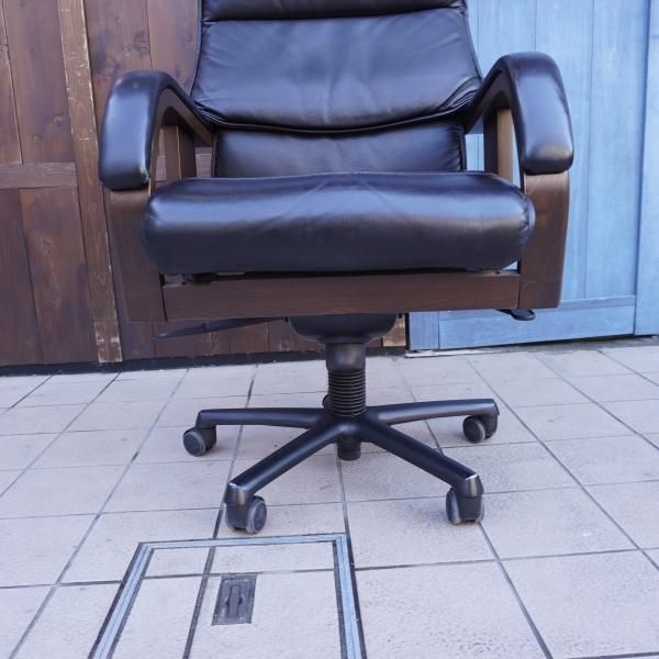 Vitra(ヴィトラ)社のマリオ・ベリーニデザインFigura(フィグラ Vitra(ヴィトラ)社のマリオ・ベリーニデザインFigura(フィグラ