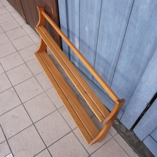 イギリスercol(アーコール)社のエルム無垢材を使用したウォール