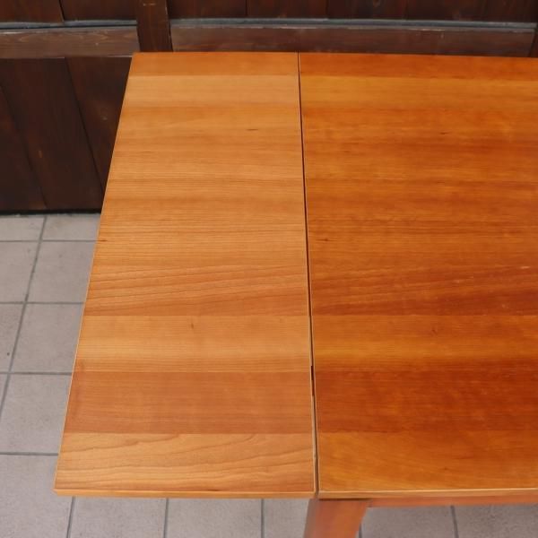 unico(ウニコ)のVIVO:Extension table！チェリー材のナチュラル感と