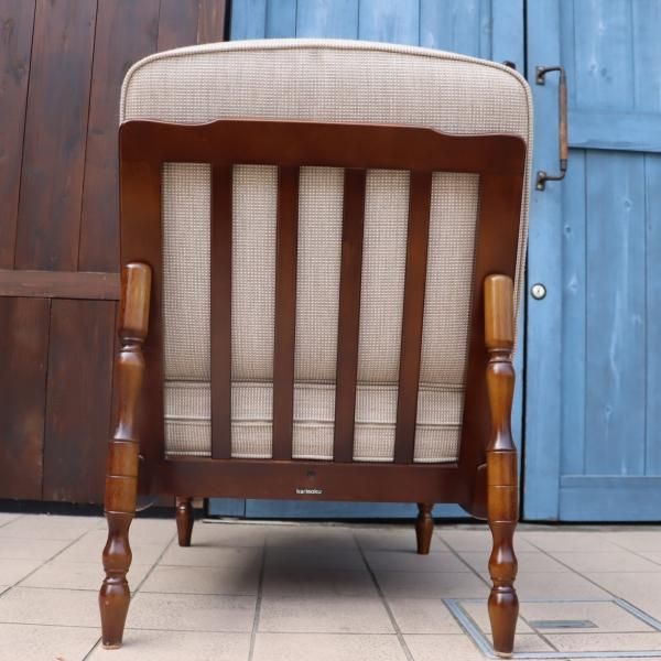 Karimoku(カリモク家具)のCOLONIAL(コロニアル)シリーズ、1人 Karimoku(カリモク家具)のCOLONIAL(コロニアル)シリーズ、1人