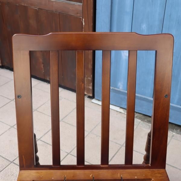Karimoku(カリモク家具)のCOLONIAL(コロニアル)シリーズ、1人 Karimoku(カリモク家具)のCOLONIAL(コロニアル)シリーズ、1人