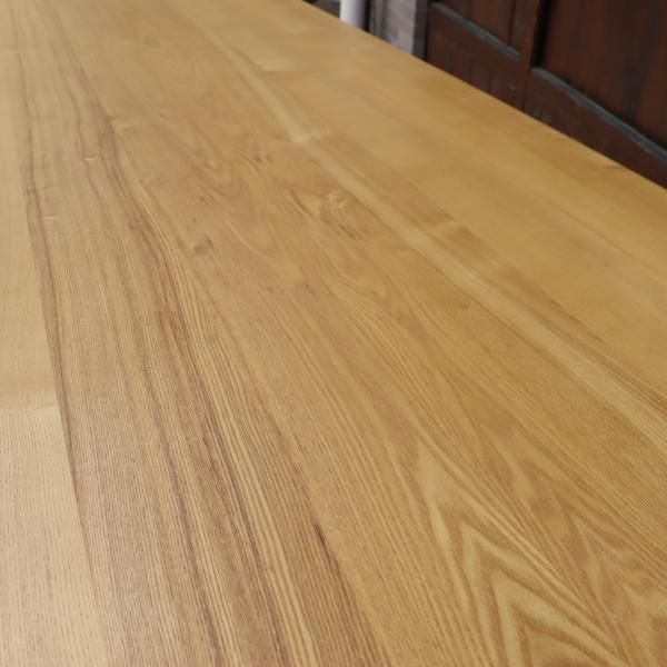 NAGNO INTERIOR(ナガノインテリア)のタモ無垢材を使用した NAGNO INTERIOR(ナガノインテリア)のタモ無垢材を使用した