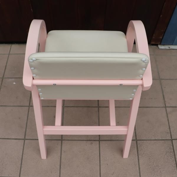 IDC OTSUKA(大塚家具)にて取り扱われているブランド秋田木工の