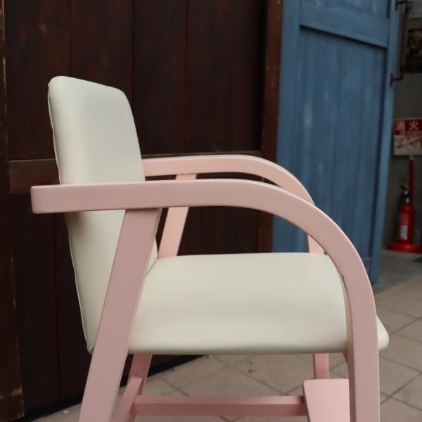 IDC OTSUKA(大塚家具)にて取り扱われているブランド秋田木工の