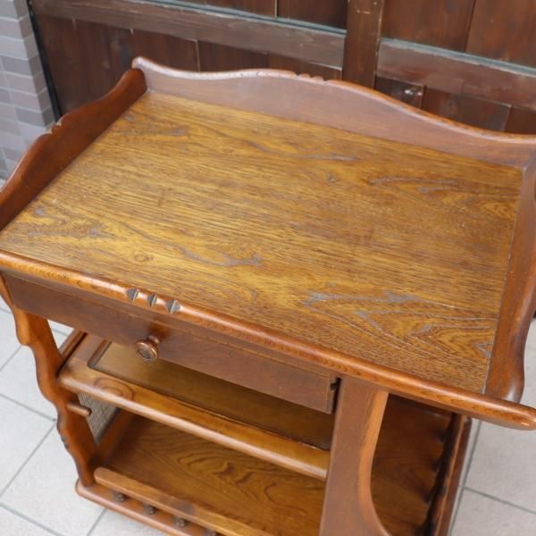 karimoku(カリモク家具) アンティーク調 キッチンワゴンです