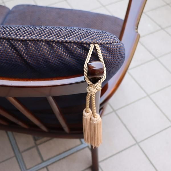 Karimoku(カリモク家具)のCOLONIAL(コロニアル)シリーズWC4702 2 Karimoku(カリモク家具)のCOLONIAL(コロニアル)シリーズWC4702 2