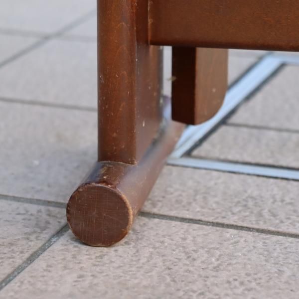IDC OTSUKA(大塚家具)にて取り扱われているブランド秋田木工のT