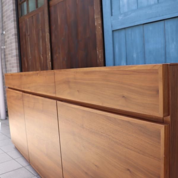 ACTUS(アクタス)のSHINE(シャイン) サイドボードです。ウォールナット