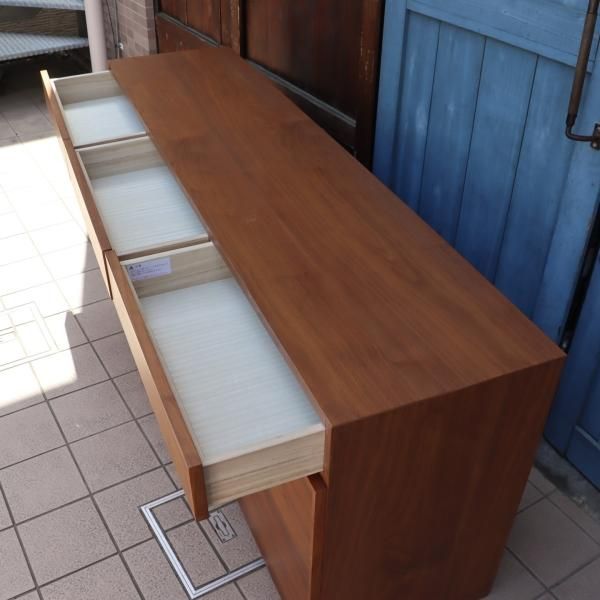 ACTUS(アクタス)のSHINE(シャイン) サイドボードです。ウォールナット