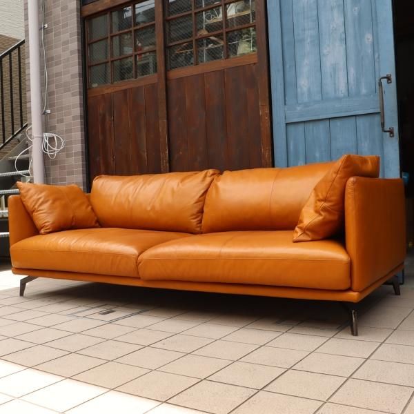 BABAKAGU(馬場家具)の「革と鉄」シリーズ STANZA(スタンザ) 総本 BABAKAGU(馬場家具)の「革と鉄」シリーズ STANZA(スタンザ) 総本