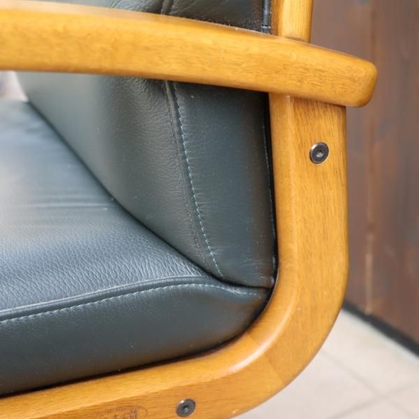 老舗家具メーカーHAMAMOTO(浜本工芸)のナラ無垢材を使用したDSA 老舗家具メーカーHAMAMOTO(浜本工芸)のナラ無垢材を使用したDSA