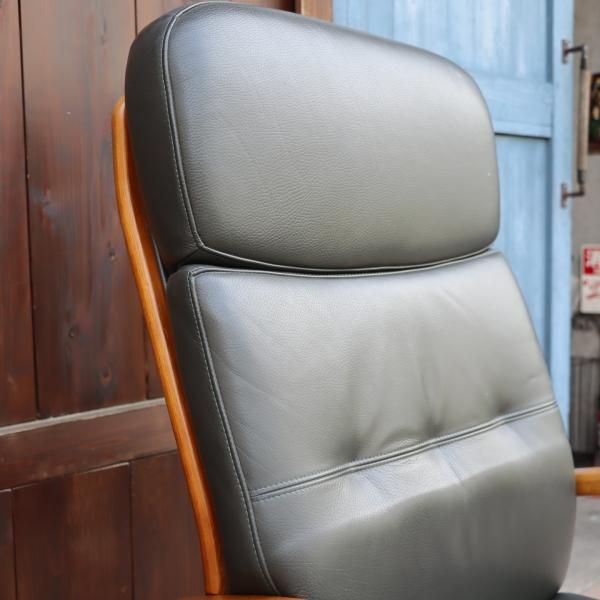 老舗家具メーカーHAMAMOTO(浜本工芸)のナラ無垢材を使用したDSA