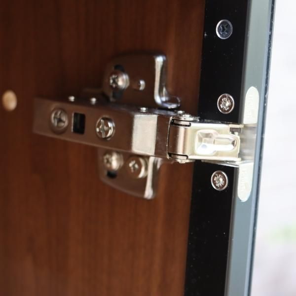 大川のメーカー岡家具工業のテオリス キャビネットです。気品 大川のメーカー岡家具工業のテオリス キャビネットです。気品