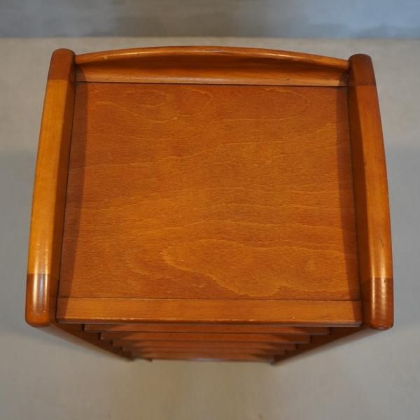 国内老舗家具メーカーkarimoku(カリモク家具)のスリッパラック 国内老舗家具メーカーkarimoku(カリモク家具)のスリッパラック