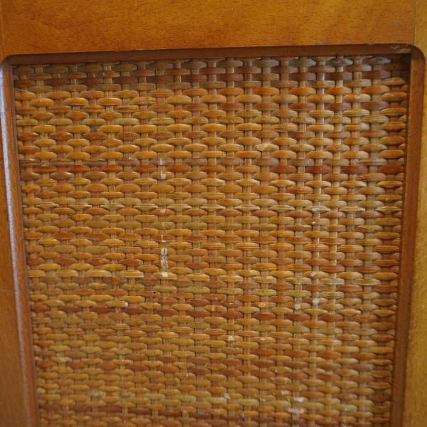国内老舗家具メーカーkarimoku(カリモク家具)のスリッパラック