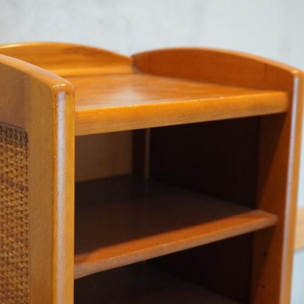 国内老舗家具メーカーkarimoku(カリモク家具)のスリッパラック 国内老舗家具メーカーkarimoku(カリモク家具)のスリッパラック