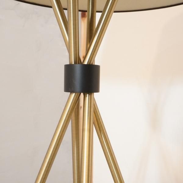 北欧デンマークのBoConcept(ボーコンセプト)のMain フロアランプ