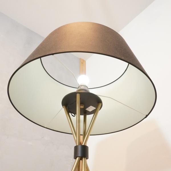 北欧デンマークのBoConcept(ボーコンセプト)のMain フロアランプ