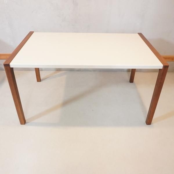 IDC大塚家具取り扱いのbellacontte(ベラコンテ) BRIDGE(ブリッジ