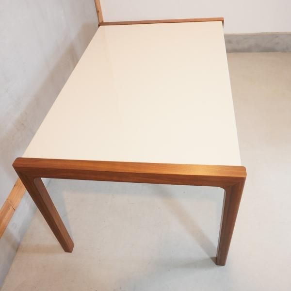 IDC大塚家具取り扱いのbellacontte(ベラコンテ) BRIDGE(ブリッジ IDC大塚家具取り扱いのbellacontte(ベラコンテ) BRIDGE(ブリッジ