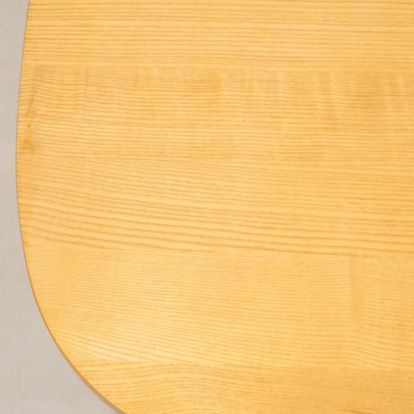 人気の無印良品(MUJI)の正方形こたつテーブルです。木の 人気の無印良品(MUJI)の正方形こたつテーブルです。木の