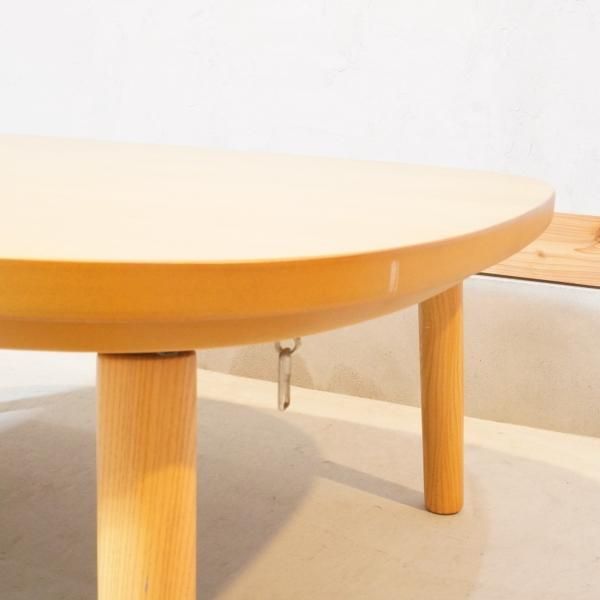人気の無印良品(MUJI)の正方形こたつテーブルです。木の 人気の無印良品(MUJI)の正方形こたつテーブルです。木の
