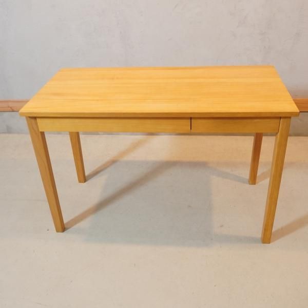無印良品(MUJI) タモ材 パーソナルデスク 中古美品 稀少なタモ材を使用した無印良品のパーソナルデスク。シンプルで