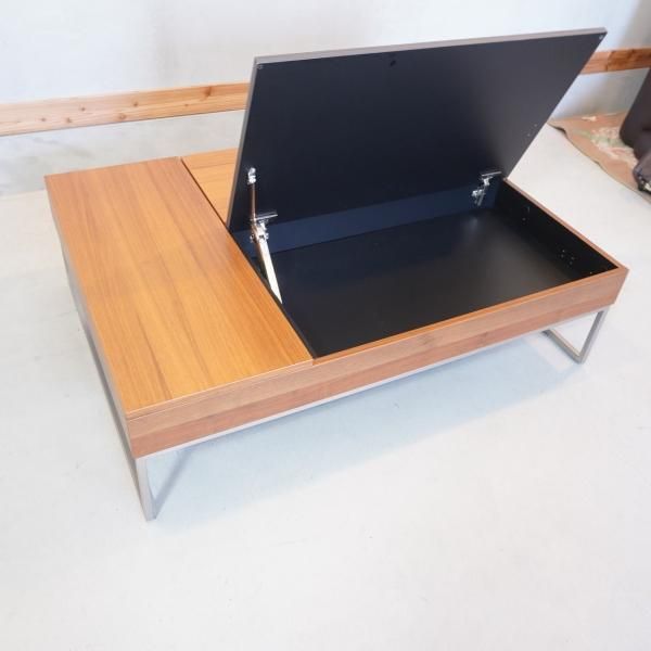 北欧デンマークのブランドBoConcept(ボーコンセプト)のChiva コーヒーテーブル・ウォールナット/チャコールグレーガラスです。天板下には ビルドインストレージがあり大容量の収納スペースに。 - kokoelma -ココエルマ- 雑貨・中古家具・北欧家具・アンティーク家具の通販 