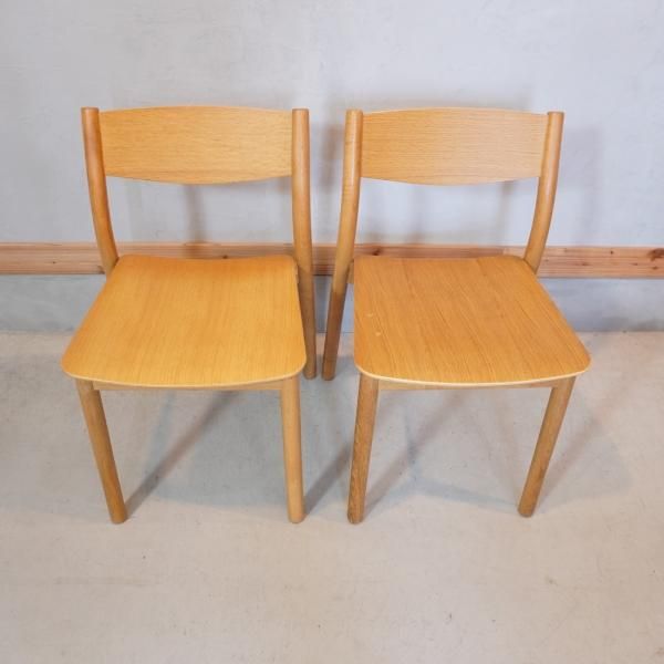 無印良品(MUJI)のREAL FURNITURE(リアルファニチャー) オーク材 ダイニングチェアー2脚セット。 北欧モダンスタイルなどナチュラルテイストにおススメの木製椅子は2人暮らしにもぴったり♪ - kokoelma -ココエルマ- 雑貨・中古家具・北欧家具 ・アンティーク家具の通販 