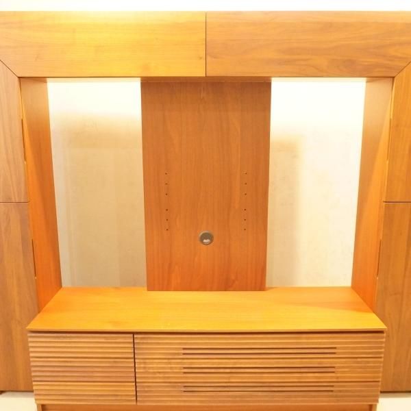 IDC OTSUKA(大塚家具)取り扱いの岡家具のアクロス IDC OTSUKA(大塚家具)取り扱いの岡家具のアクロス