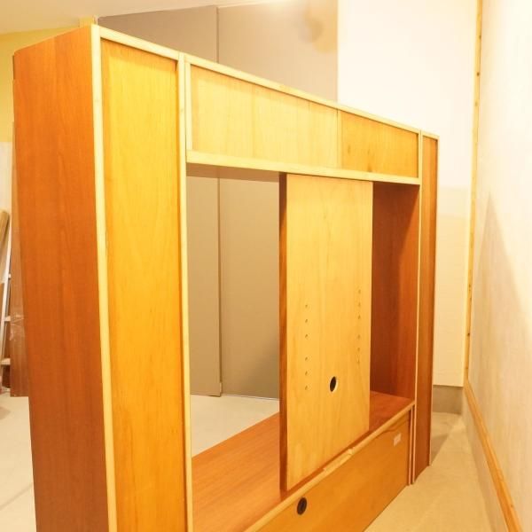 IDC OTSUKA(大塚家具)取り扱いの岡家具のアクロス